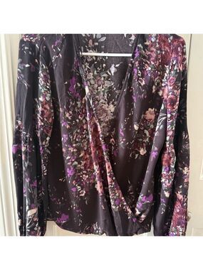 Lovestitch Blair Violet Floral Blouse in Purple and Black EUC